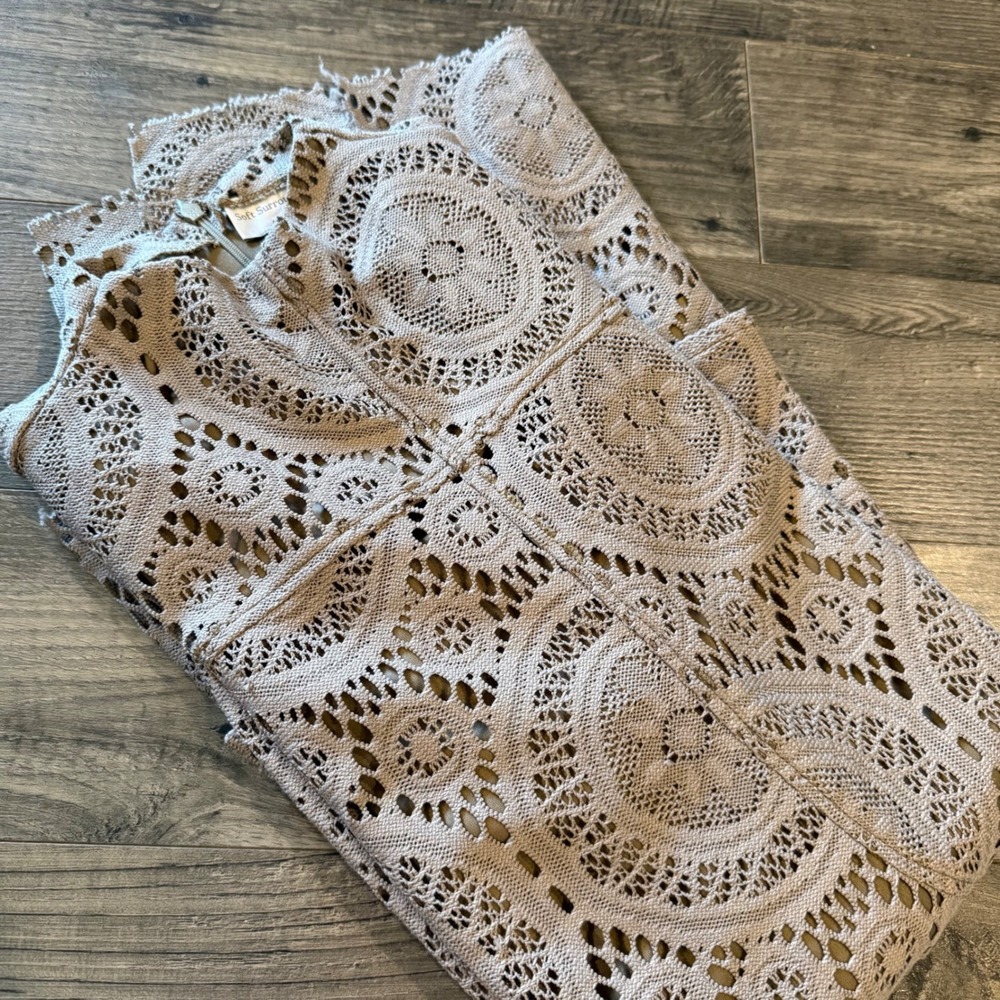 Soft Surroundings‎ Crochet Lace Tunic Top Beige Asymmetrical Handkerchief Hem M